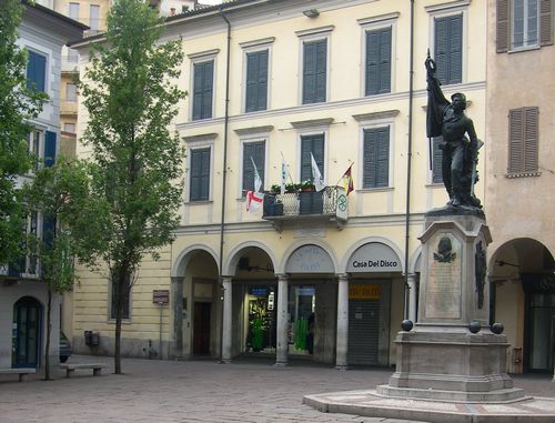 Varese - Palazzo Pretorio e Garibaldino